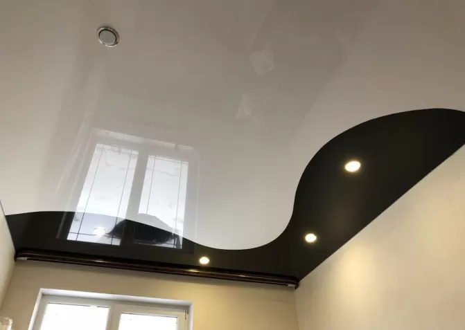 Комбинированные натяжные потолки